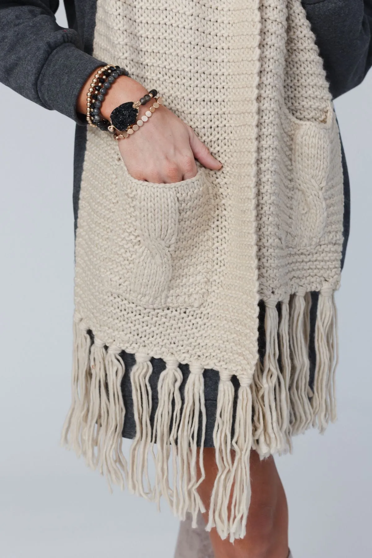 Kolby Knitted Pocket Scarf - Ivory