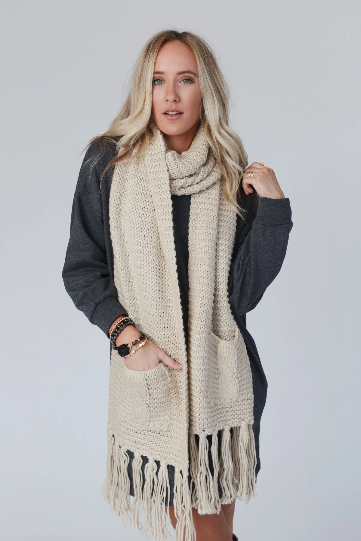 Kolby Knitted Pocket Scarf - Ivory